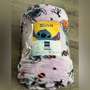 Disney Stitch Halloween Oversized Plush Throw 5ft X 6 Ft. New